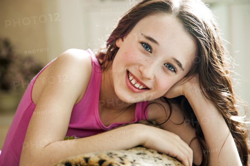 Close up of smiling girl