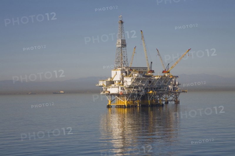 Oil rig on the ocean