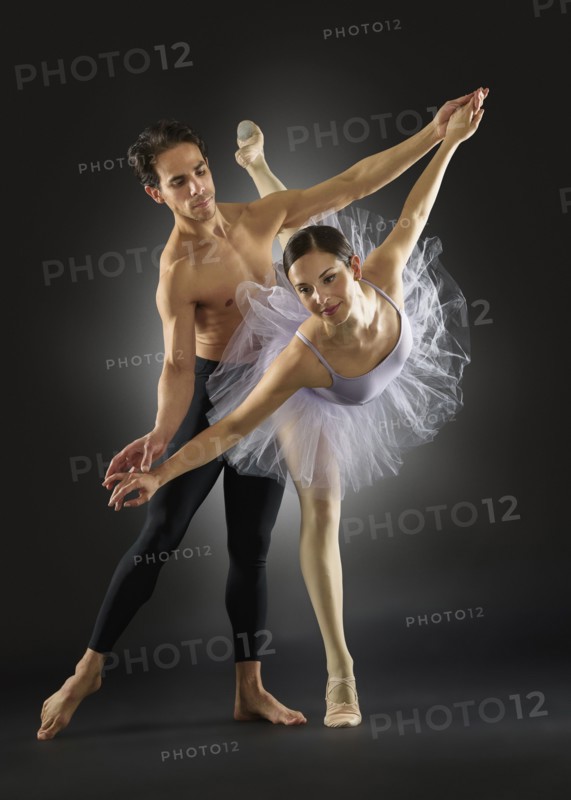 Hispanic ballet dancers performing