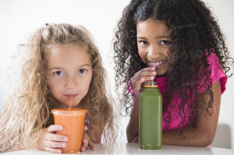Girls drinking healthy smoothies