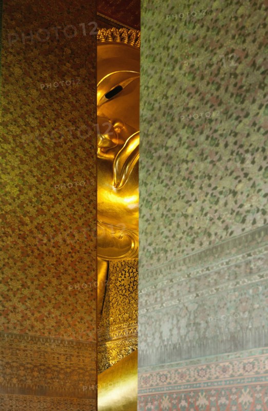 Reclining Buddha statue in Wat Pho