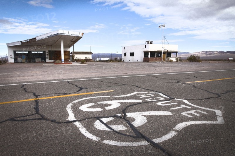 Abandoned buildings along Route 66
