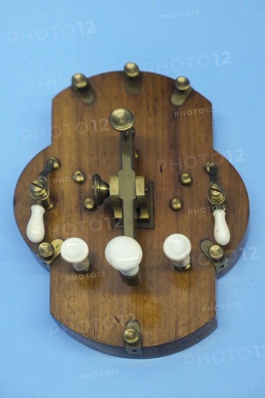 Early wireless communication morse code telegraph