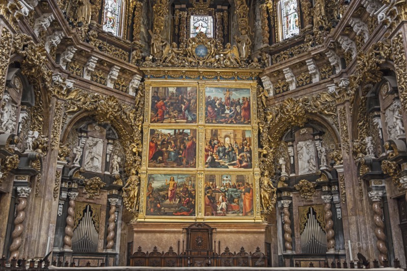 Ornate main altar of Valencia Cathedral