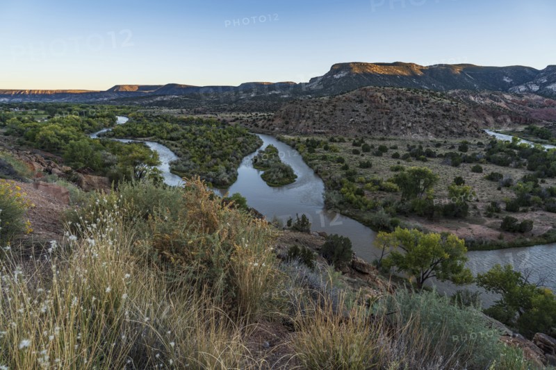 Usa, New Mexico, Abiquiu, Rio Chama, Landscape with Chama River at sunset, Abiquiu, New Mexico, USA