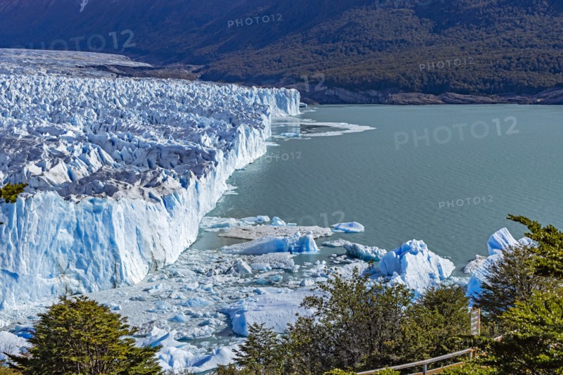 Argentina, Santa Cruz, El Calafate, High angle view of Perito Moreno Glacier, El Calafate, Santa Cruz, Argentina