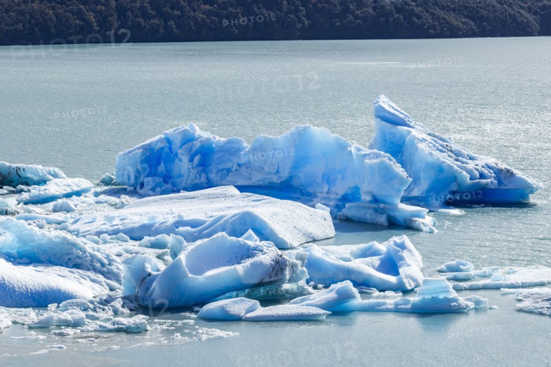 Argentina, Santa Cruz, El Calafate, Perito Moreno glacier ice formations floating on water, El Calafate, Santa Cruz, Argentina