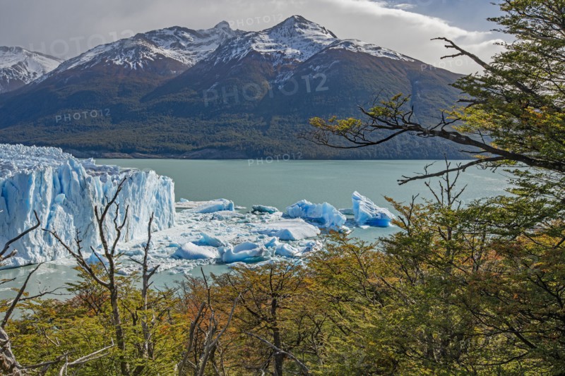 Argentina, Santa Cruz, El Calafate, Perito Moreno Glacier and mountains, El Calafate, Santa Cruz, Argentina