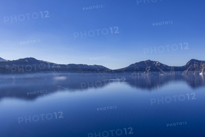 USA, Oregon, Clear sky over calm Crater lake