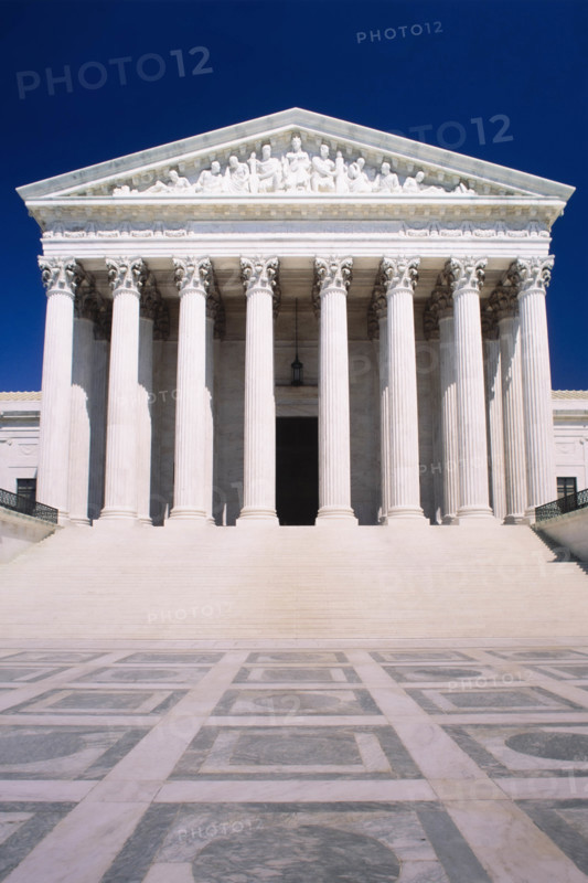 USA, Washington DC, Facade of United States Supreme Court building