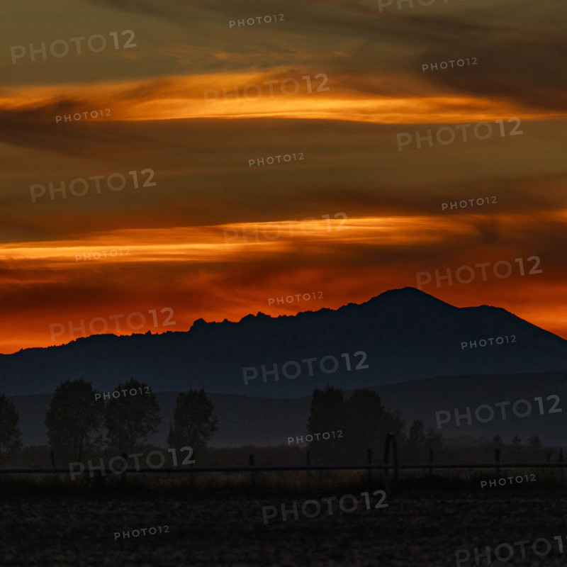 USA, Idaho, Bellevue, Silhouette of hill against sky at sunset