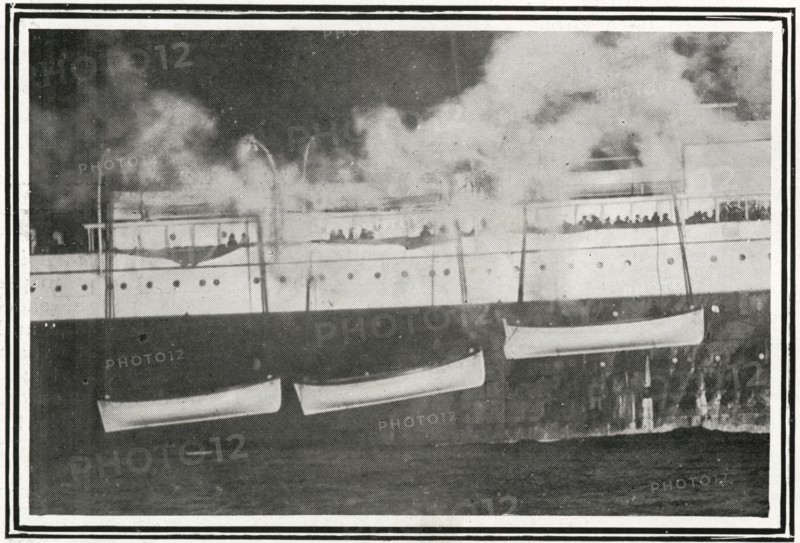Sauvetage des survivants du RMS Titanic par l’équipage du RMS Carpathia