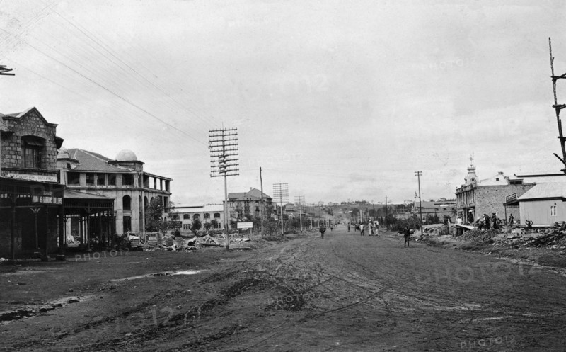 Sixth Avenue, Nairobi. Sixth Avenue, the principal thoroughfare of Nairobi and site of the post office, was later renamed Delamere Avenue and, after independence, Kenyatta Avenue. Nairobi, British East Africa (Kenya), 1913. Nairobi, Nairobi Area, Kenya, Eastern Africa, Africa.