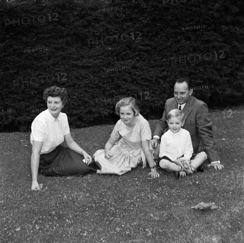 Neville Vincent and family. Family portrait of Neville Vincent, his wife and their two children. Kenya, 28 August 1955. Kenya, Eastern Africa, Africa.