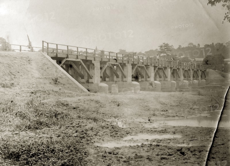 Nsawam bridge, Gold Coast. A bridge at Nsawam, opened by Sir Hugh Clifford on 1 July 1918. Gold Coast (Ghana), circa 1920. Ghana, Western Africa, Africa.