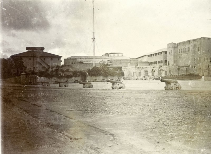 Inside the fort. Mounted cannons inside a fortified complex identified only as 'the fort'. Probably Kenya, 1906., Eastern Africa, Africa.