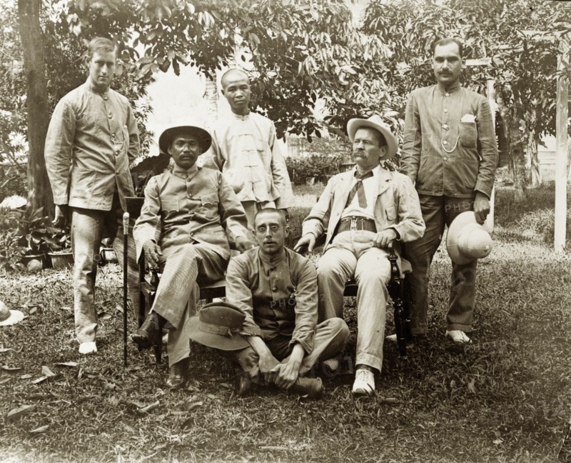 The Anglo-Siamese Boundary Demarcation Commission. Senior members of the Anglo-Siamese Boundary Demarcation Commission. Janing, British Malaya (Malaysia), December 1901. Janing, Perak, Malaysia, South East Asia, Asia.