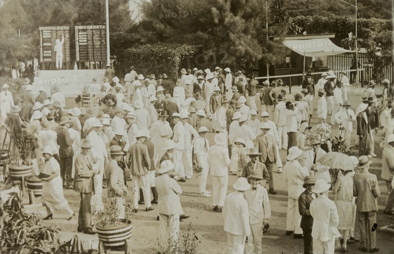 Easter races at Lagos. A crowd of predominantly European men, at the Easter Races. Lagos, Nigeria, 1928. Lagos, Lagos, Nigeria, Western Africa, Africa.