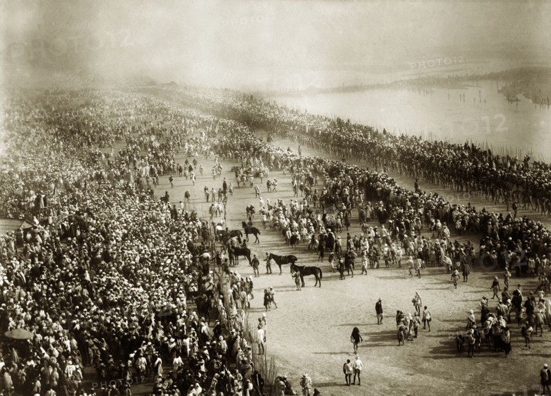Kumbh Mela, Allahabad. Overhead view of the procession of fakirs, or Hindu holy men, at the Kumbh Mela. Allahabad, United Provinces (Uttar Pradesh), India, circa January 1906. Allahabad, Uttar Pradesh, India, Southern Asia, Asia.