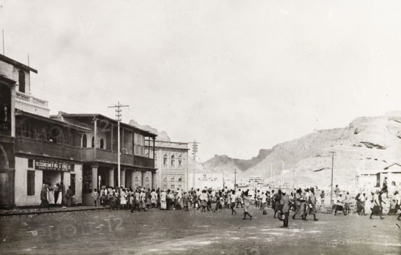 Rioting in Aden, 1947. Crowds of people fill a street in Aden during Arab riots that took place in response to the United Nations Partition Plan for Palestine. Aden, Yemen, 1-3 December 1947. Aden, Adan, Yemen, Middle East, Asia.