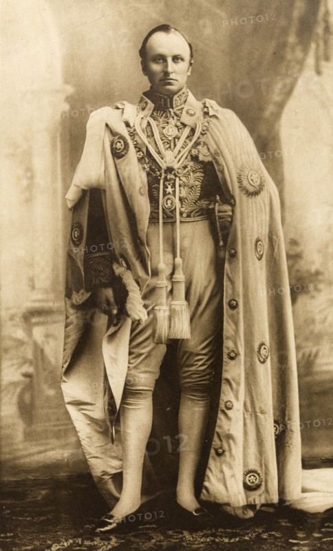 Lord Curzon. Studio portrait of Lord Curzon (1859-1925), Viceroy and Governor General of India, dressed in his robes for the Coronation Durbar at Delhi. India, circa 1902. India, Southern Asia, Asia.
