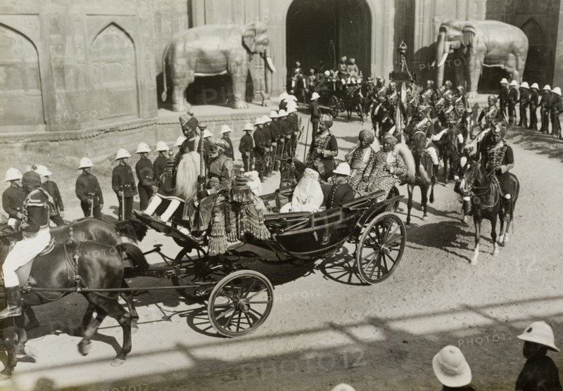 Procession of state entry. Nawab Sultan Jahan Begum (1858-1930), the Muslim ruler of Bhopal, enters the Delhi Fort in the procession of state entry held for King George V's Coronation Durbar. Delhi, India, 7 December 1911. Delhi, Delhi, India, Southern Asia, Asia.