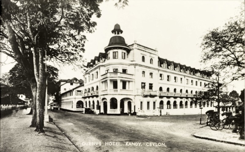 The Queen's Hotel, Kandy. The Queen's Hotel, located on a street corner in the centre of town. Kandy, Ceylon (Sri Lanka), circa 1920. Kandy, Central (Sri Lanka), Sri Lanka, Southern Asia, Asia.