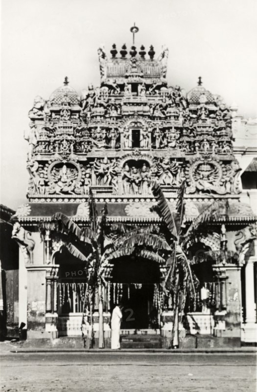 Kathiresan Kovil. The decorative exterior of Kathiresan Kovil on Sea Street, the oldest Hindu temple in Colombo, dedicated to Skanda, the God of war and victory. Colombo, Ceylon (Sri Lanka), circa 1920. Colombo, West (Sri Lanka), Sri Lanka, Southern Asia, Asia.