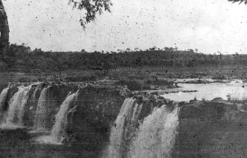 Colenso Falls, South Africa. View of Colenso Falls, situated on the Tugela River. This photograph was taken shortly after Colenso became the scene of the first major battle of the Second Boer War (1899-1902). Colenso, Natal (KwaZulu Natal), South Africa, circa 1900. Colenso, KwaZulu Natal, South Africa, Southern Africa, Africa.