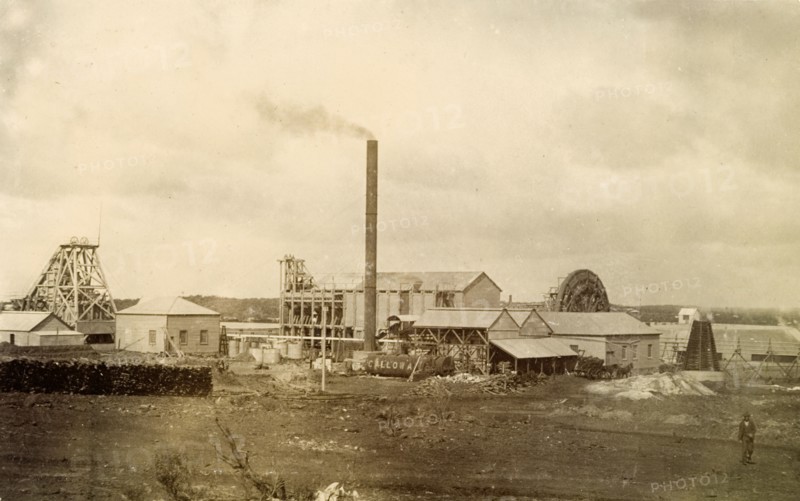 A Kalgoorlie shaft mine. View of a Kalgoorlie shaft mine, one of several mines established after gold was discovered in the area in 1893. Kalgoorlie, Australia, circa 1901. Kalgoorlie, West Australia, Australia, Australia, Oceania.