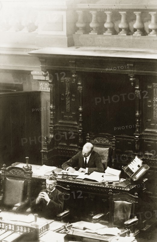 Sir Arthur Lawley at Legislative Council meeting. Sir Arthur Lawley (1860-1932), Lieutenant Governor of the Transvaal, presides over a meeting of the Legislative Council at the Ou Raadsaal (Old Council Chamber). Pretoria, South Africa, circa 1903. Pretoria, Gauteng, South Africa, Southern Africa, Africa.