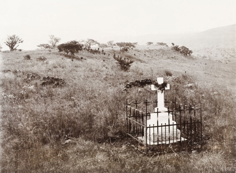 Battle of Val Krantz memorial. A memorial to the fallen soldiers of the King's Own Royal Lancashire Regiment, who died at the Battle of Val Krantz and Pieters (1900) during the Second Boer War (1899-1902). Natal (KwaZulu-Natal), South Africa, circa 1903., KwaZulu Natal, South Africa, Southern Africa, Africa.