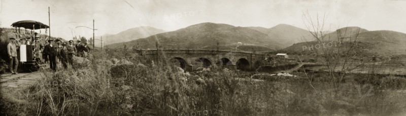 Bridge connecting Pilgrim's Rest and Lydenburg. Sir Arthur Lawley (1860-1932), Lieutenant Governor of the Transvaal, visits the construction site of a bridge being built to connect Pilgrim's Rest and Lydenburg. Pilgrim's Rest, Eastern Transvaal (Mpumalanga), South Africa, 1903. Pilgrim's Rest, Mpumalanga, South Africa, Southern Africa, Africa.