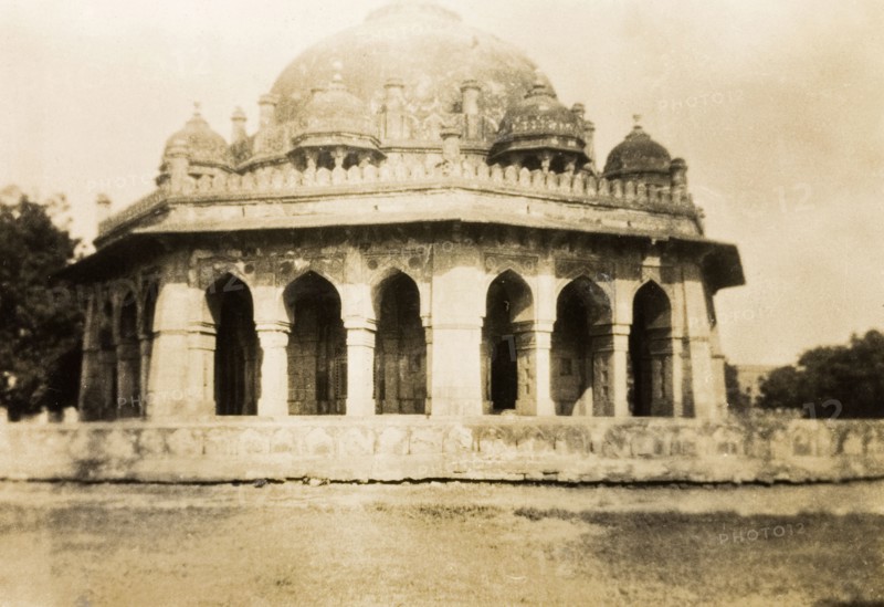 The tomb of Isa Khan Niyazi. The tomb of Isa Khan Niyazi, an Afghan noble who served in the court of Emperor Sher Shah Sur (r.1540-45). Delhi, India, circa 1928. Delhi, Delhi, India, Southern Asia, Asia.