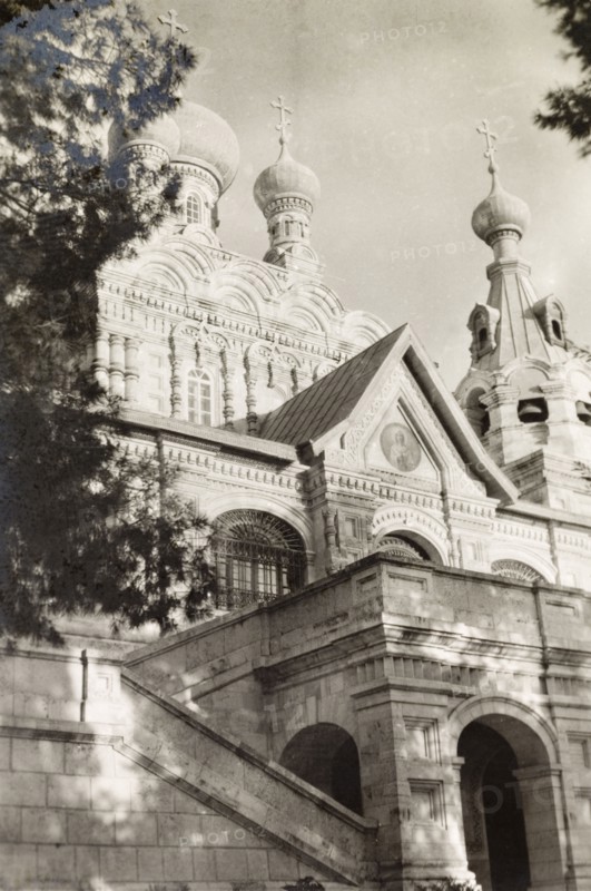 Church of Maria Magdalene, Jerusalem. View of the ornate exterior of the Church of Maria Magdalene, a Russian Orthodox Church built Tzar Alexander III in 1886. Jerusalem, British Mandate of Palestine (Israel), circa 1942. Jerusalem, Jerusalem, Israel, Middle East, Asia.