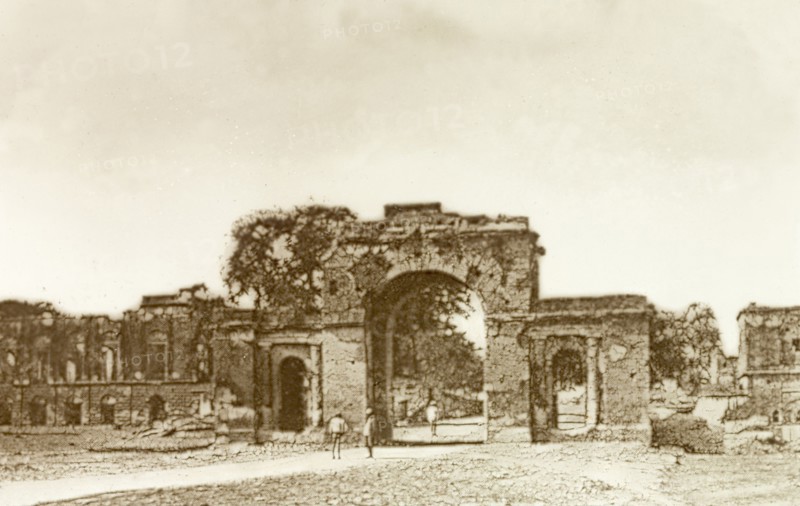 Bailey Guard Gate, Lucknow. The ruins of the Bailey Guard Gate at the British Residency, through which Sir Colin Campbell led British troops during the Siege of Lucknow (1857). Lucknow, North Western Provinces (Uttar Pradesh), India, circa 1875. Netherlands Antilles, Caribbean, North America .