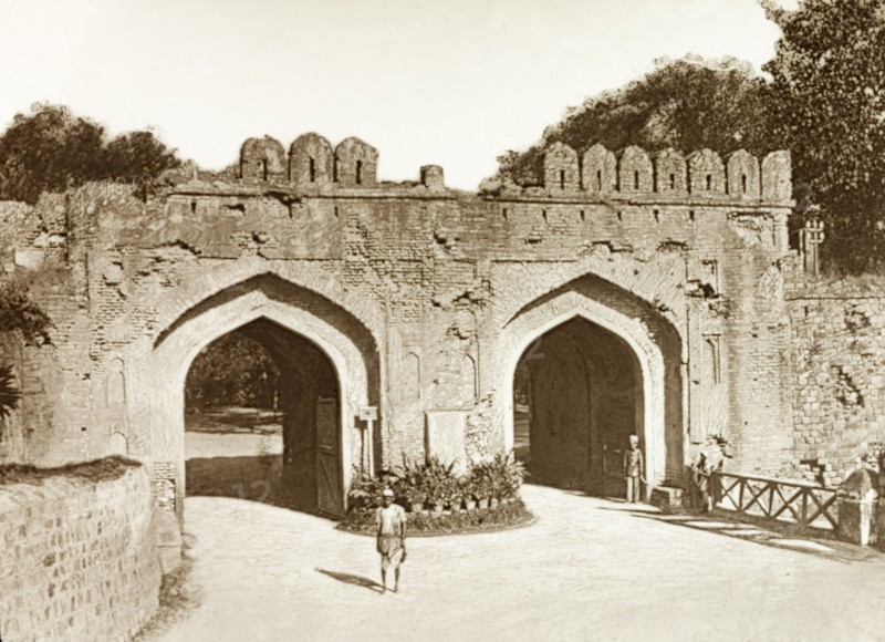 Cashmere (Kashmir) Gate, Delhi. The crumbling arches of the Cashmere (Kashmir) Gate, the scene of a battle between British troops and mutinous Indian sepoys during the Indian Mutiny and Rebellion (1857-58). Delhi, India, circa 1870. Delhi, Delhi, India, Southern Asia, Asia.