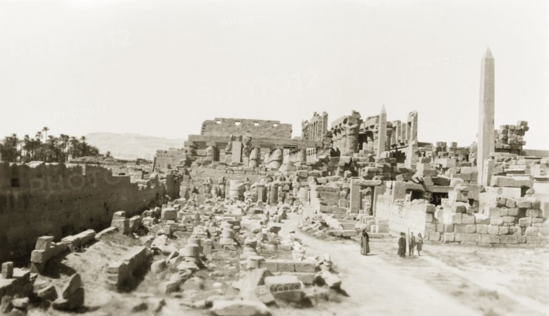 The Karnak Temple complex, 1945. View across the ancient ruins of the Karnak Temple complex. Karnak, Egypt, February 1945., Qina, Egypt, Northern Africa, Africa.