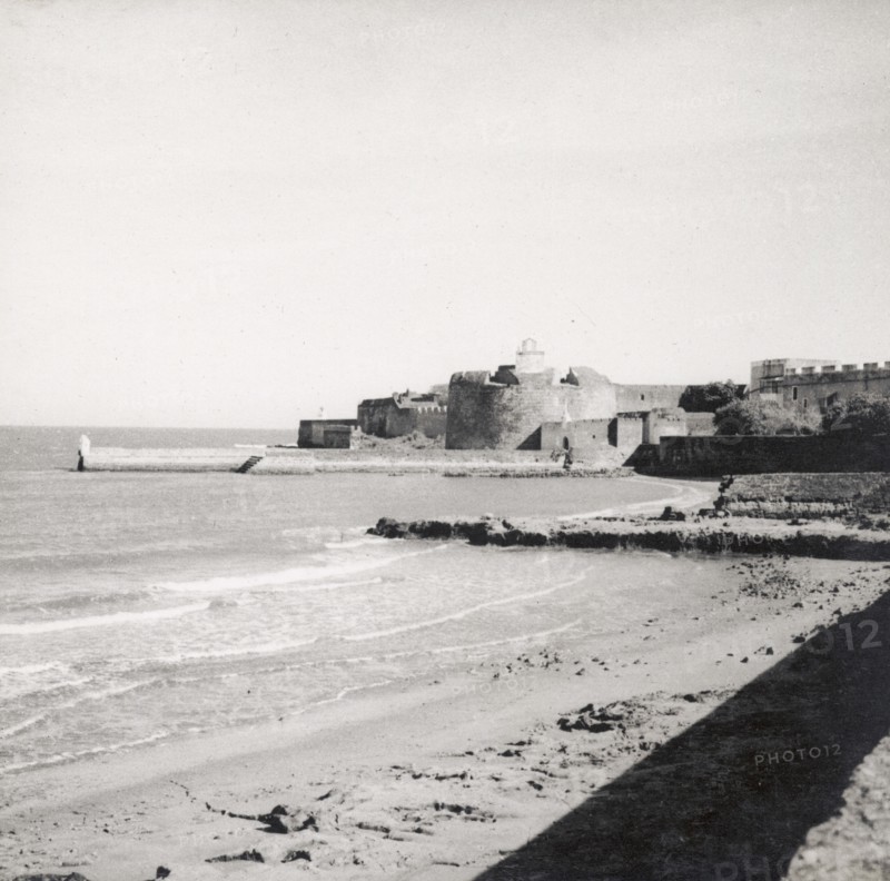 The old fort on Diu Island. View of the old fort on Diu Island, built by the Portuguese during the mid 16th century. Diu Island, Daman and Diu, India, circa 1937. Diu, Daman and Diu, India, Southern Asia, Asia.