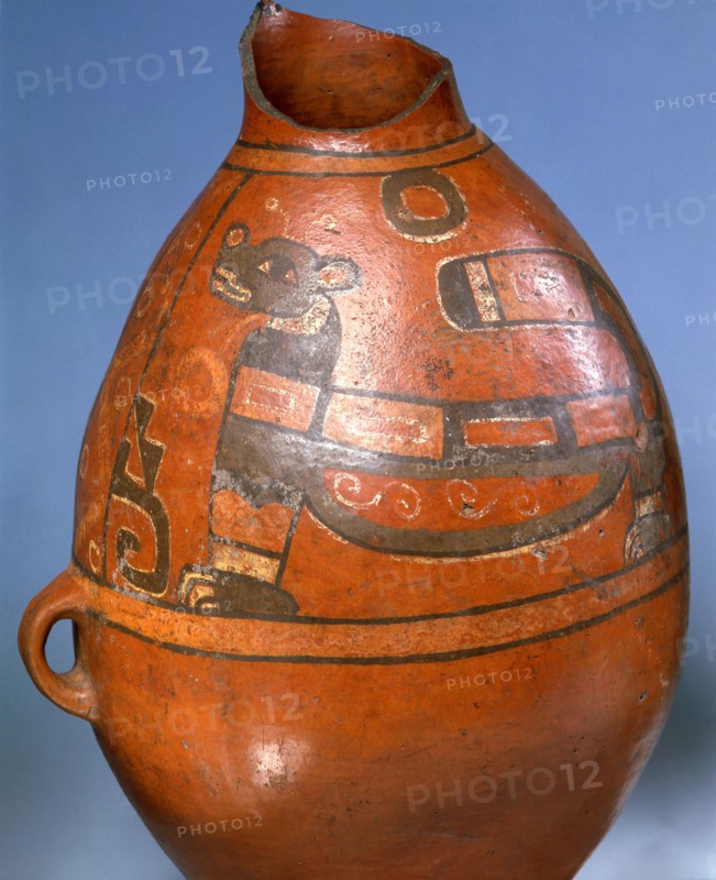 Jar for storing food or drink, decorated with a painted depiction of a puma