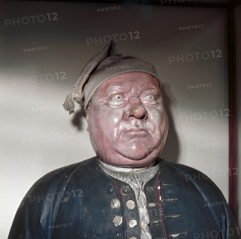 A life size portrait bust of Captain Zacharias Allewelt of the Danish Asian Companys frigate Kongen af Danemark