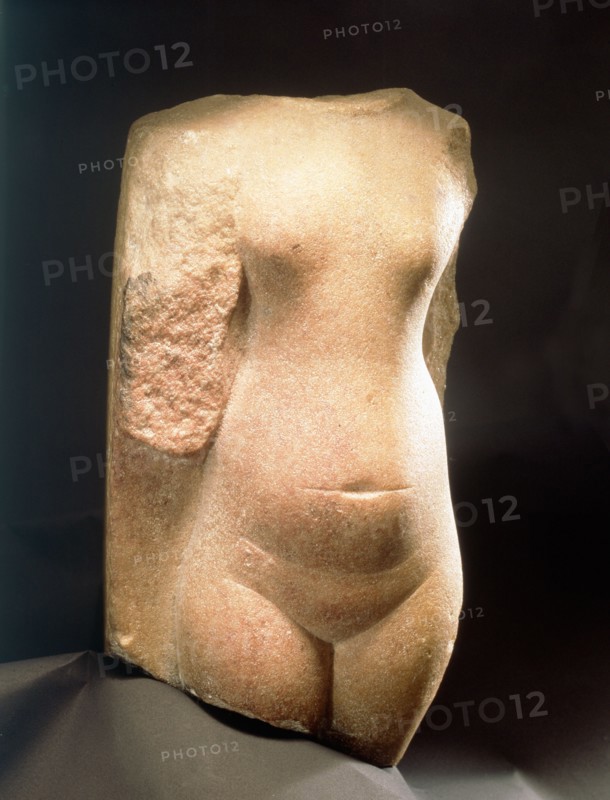 Quartzite torso of a woman in Amarna style