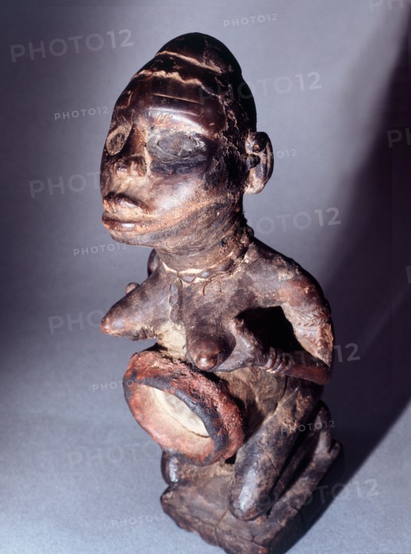 Throughout eastern Congo a wide variety of figures of this type were made by doctors,nganga