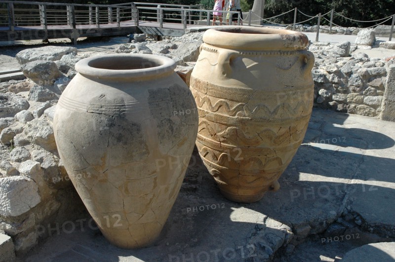 Large vessels or pithoi used for storing oil, grain and fish