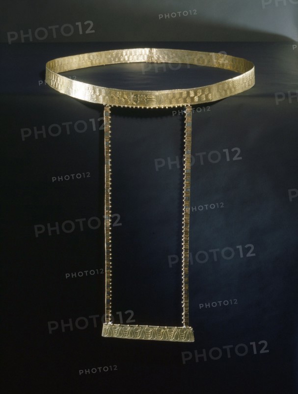 Gold and silver alloy belt with fastening at rear and attached apron frame