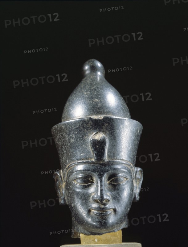 Gabbro portrait head of an unidentified pharaoh wearing uraeus and double crown