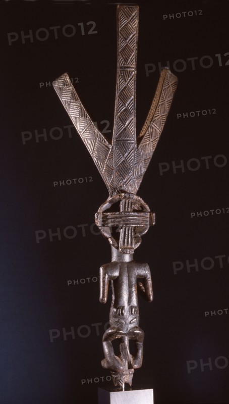 Bowstand  in the form of a female figure