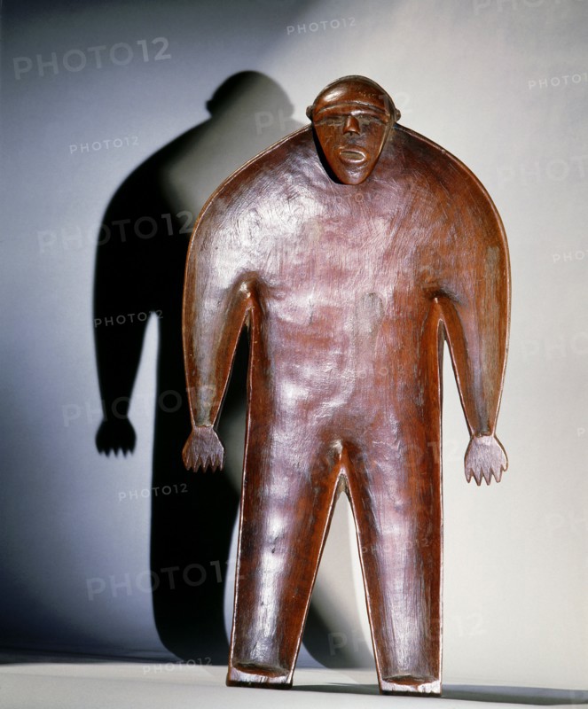 A ceremonial dish, daveniyaqona, in the shape of a man
