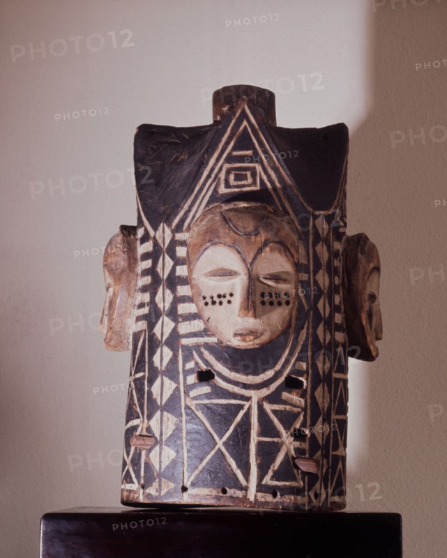 Helmet mask for Fang Ngongtang Society