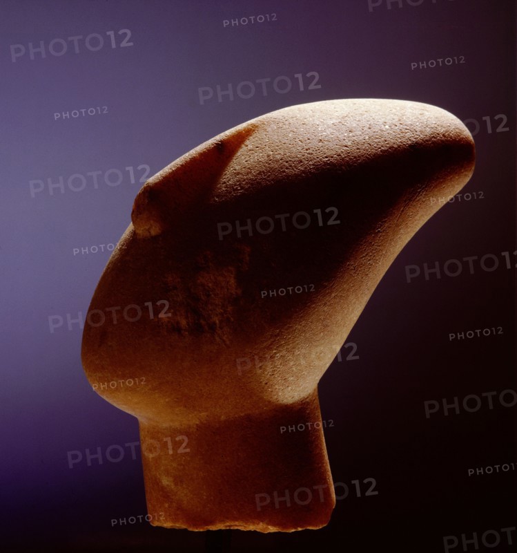 Head from a Cycladic figurine